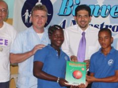 FedEx Entrega recolecta libros para niños de San Pedro de Macorís sc_ENTREGA-LIBROS-FEDEX