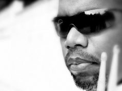 Pablito Drum le pone ritmo a la fiesta playera de Neptuno’s Casa Club sc_drum