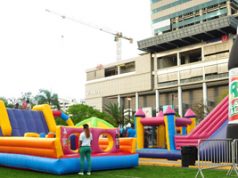 Kola Real y su Mundo Inflable en La Sirena sc-kolareal