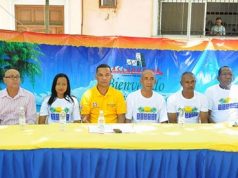 Celebran con éxito Torneo Playero de Dominó dedicado a ministro de Turismo