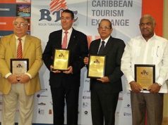 XVIII Bolsa Turística del Caribe entrega reconocimiento a destacadas personalidades del sector