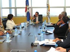 Ministro Francisco Javier García se reúne con Comisión de Veeduría