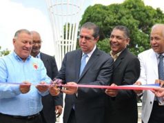 Ministro García inaugura Mercado Artesanal en Santiago y anuncia campaña publicitaria para promoción turismo de la ciudad