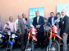MITUR dona motocicletas para corredor Jarabacoa