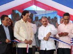 Presidente Medina firma decreto 92-15 autorizando el ingreso de turistas colombianos sin requisito de visado