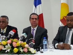 Ministerio de Turismo organiza recibimiento a Pedro Martínez en el Aeropuerto de Las Américas