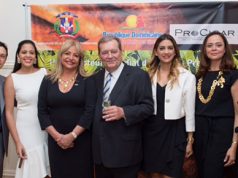 Embajada RD en Francia realiza primera degustación de cigarros Premium