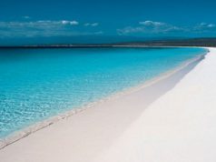 Pedernales apoya los planes turísticos de MITUR y la recuperación de terrenos de Bahía de las Águilas