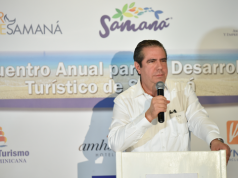 Anuncian construcción de un anfiteatro en Samaná y una campaña para promover el destino