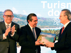 Ministro de Turismo destaca aportes del Banco Popular Dominicano en el sector