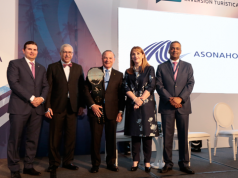 Reconocen a Frank Rainieri como “Campeón del Turismo Dominicano”