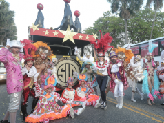 Grupo SID se la luce en el carnaval de SD con espectacular carroza