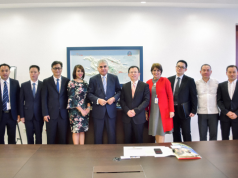 Presentan propuesta para apertura de nuevas rutas aéreas entre provincia china de Hunan y RD