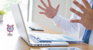 Aseguran deben dejar de poner trabas a los negocios digitales