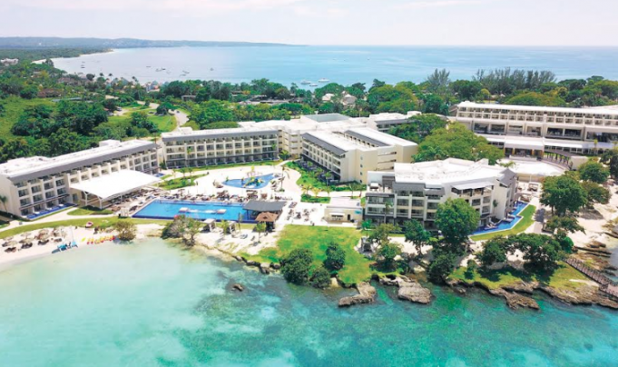 Blue Diamond Resorts reabrirá cinco resorts en julio
