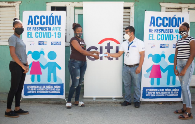 Fundación Citi y Plan Internacional RD benefician con aportes económicos a familias de Azua