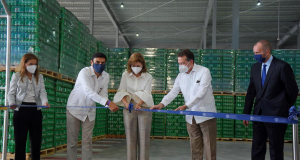 Cervecería inaugura centro de distribución con la presencia de la vicepresidenta Raquel Peña