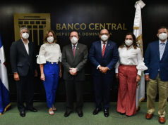 Gobernador Valdez Albizu inaugura Foro de Innovación del Banco Central Gobernador Valdez Albizu