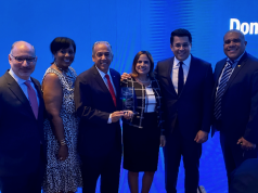 American Airlines recibe reconocimiento por su liderazgo y excelencia en la promoción de RD American Airlines recibe reconocimiento por su liderazgo y excelencia en la promoción de RD