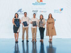 Entidades firman convenio para recolectar residuos del turismo