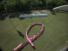 Playa Nueva Romana conmemora el Día Mundial contra el Cáncer De Mama