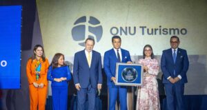 ONU Turismo premia la visión de David Collado como ministro